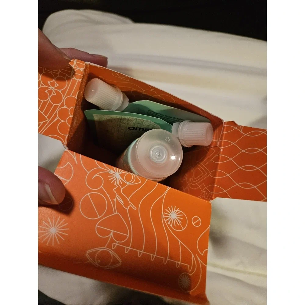 amika‎ the kure shampoo and conditioner